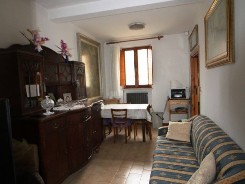 Appartamento a Jesi in Via Giuseppe Garibaldi - Foto 2