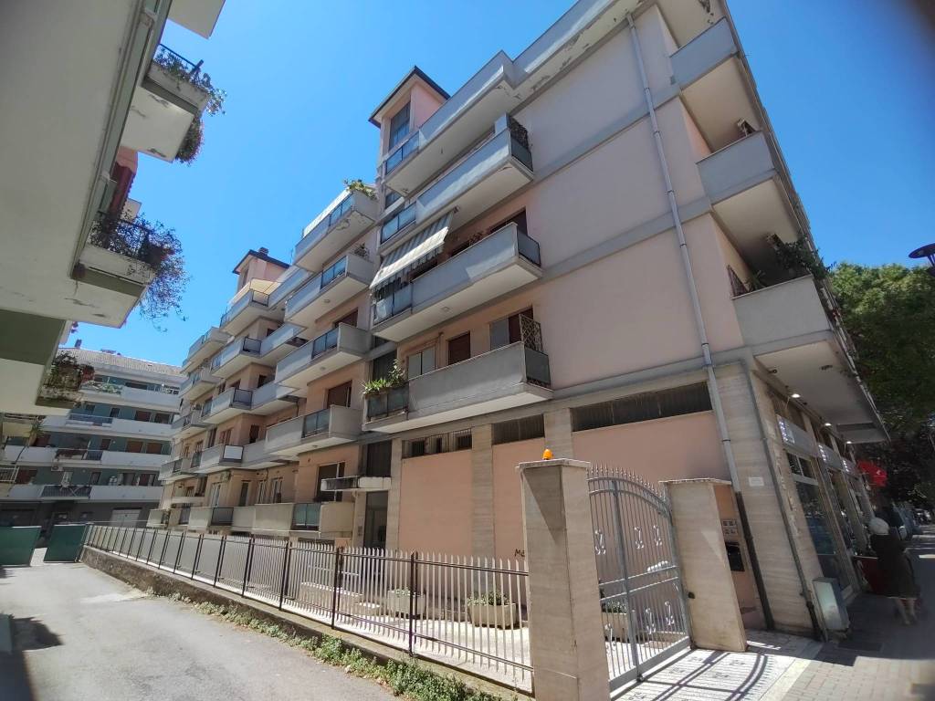 Appartamento a Pescara in Via Camillo Benso di Cavour, 30 - Foto 2