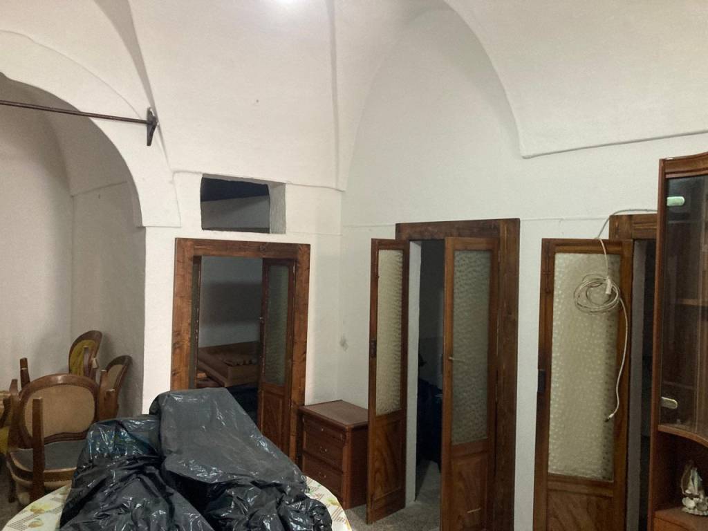 Casa indipendente a Ceglie messapica in Via Enrico Toti - Foto 4