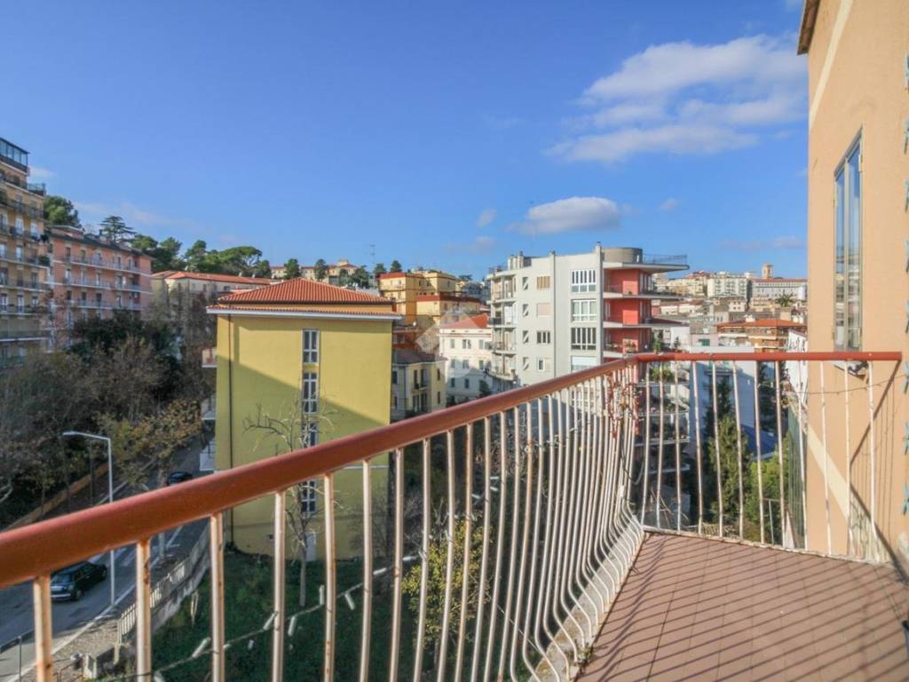 Appartamento a Chieti in Viale Giovanni Amendola, 107 - Foto 5