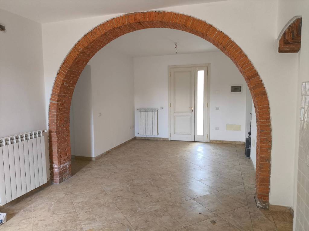 Appartamento a Monsummano terme in Piazza Giuseppe Giusti, 55 - Foto 3
