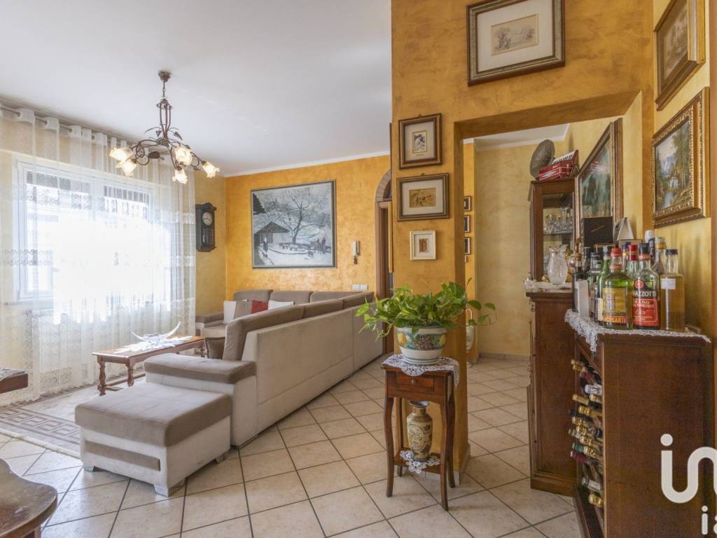 Appartamento a Loreto in Via Montale, 2 - Foto 2