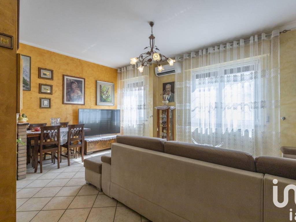 Appartamento a Loreto in Via Montale, 2 - Foto 3