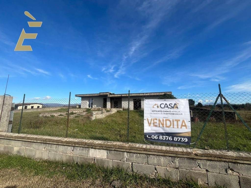 Villa a Aprilia in via scilla - Foto 5