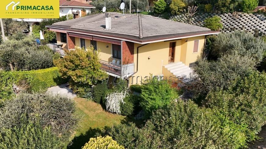 Villa a Lavagno in Via A. Manzoni, 5 - Foto 2