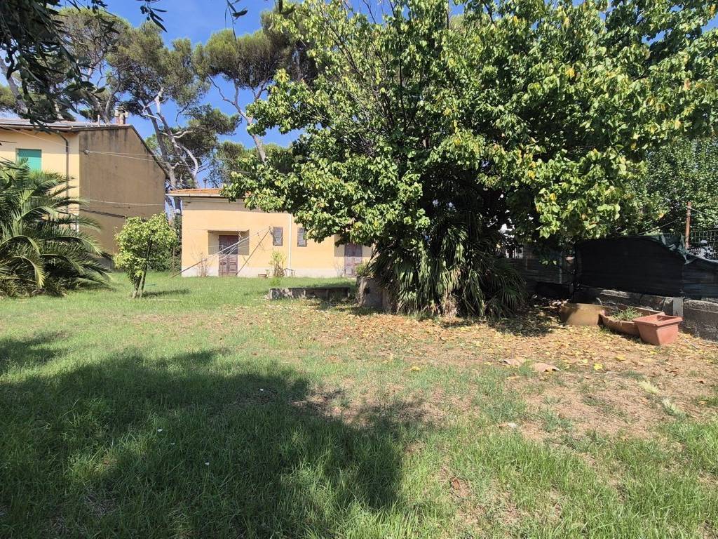 Villa a Rosignano marittimo in Via Carlo Collodi - Foto 2