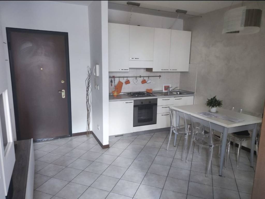 Appartamento a Prato in Via Adriano Zarini - Foto 2