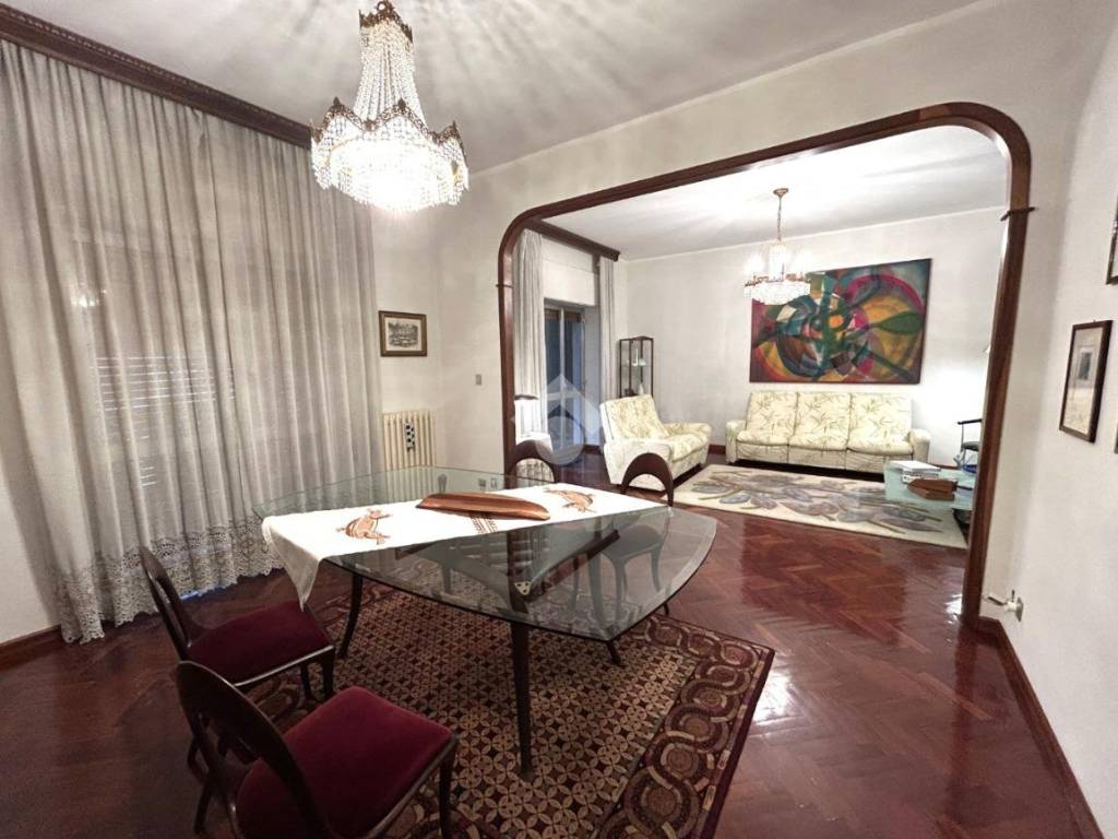 Appartamento a Lamezia terme in Viale dei Mille, 5 - Foto 2