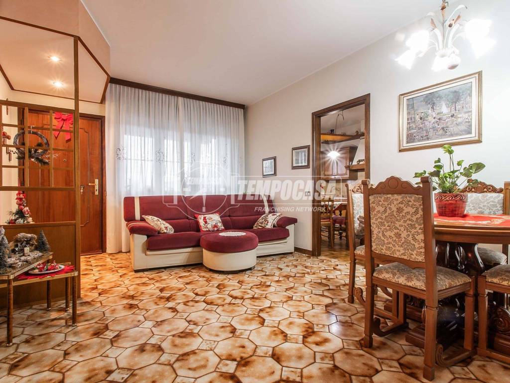 Villa a Solbiate olona in Via Varese 60 - Foto 4