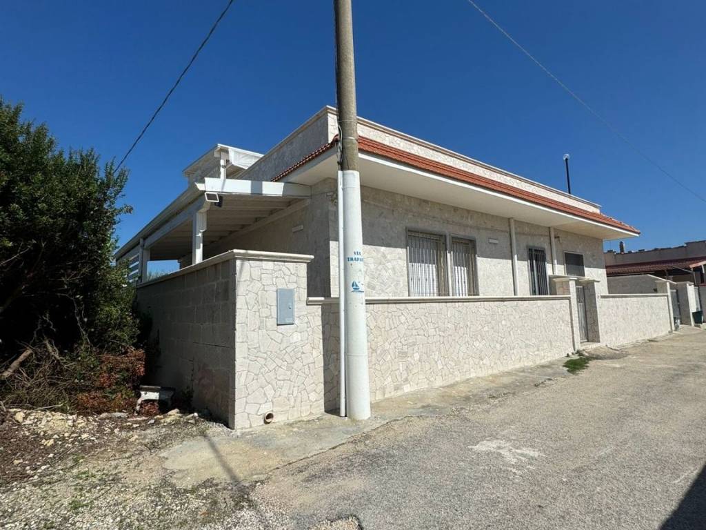 Villa a Manduria in Via Misti Quota 13 - Foto 3