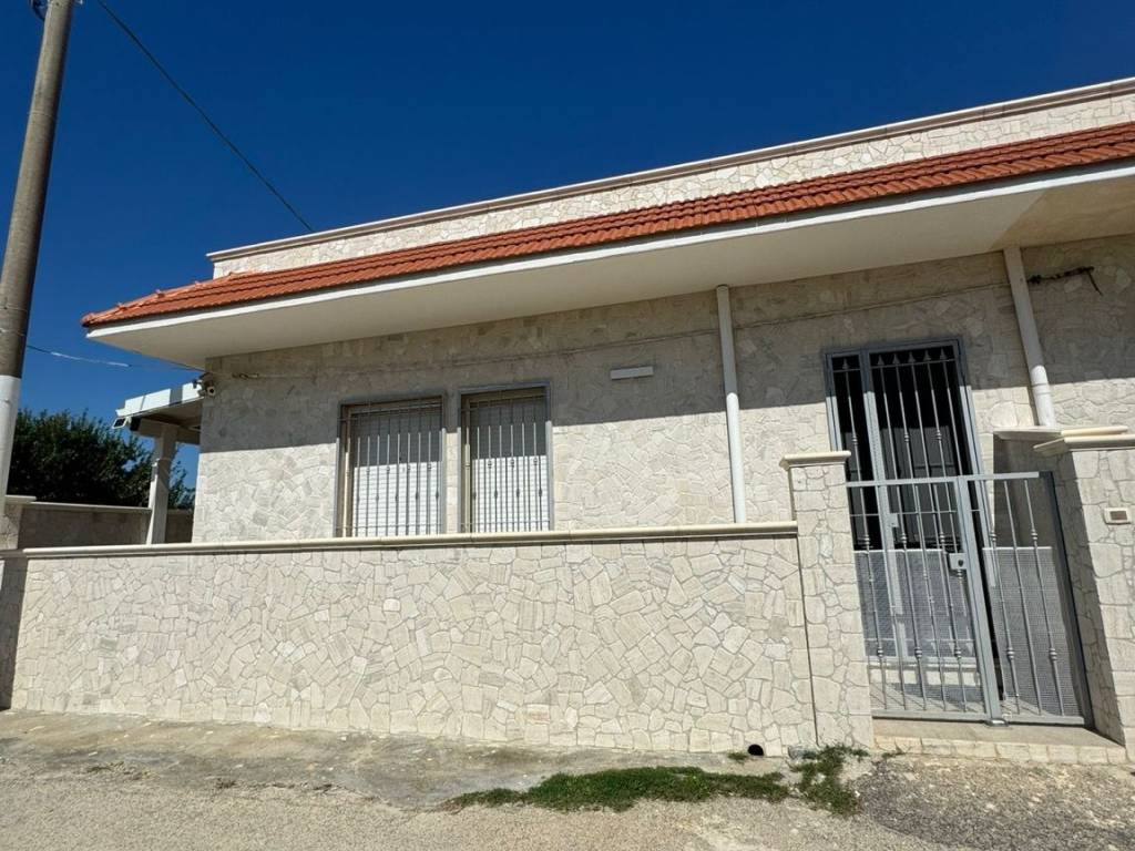 Villa a Manduria in Via Misti Quota 13 - Foto 4