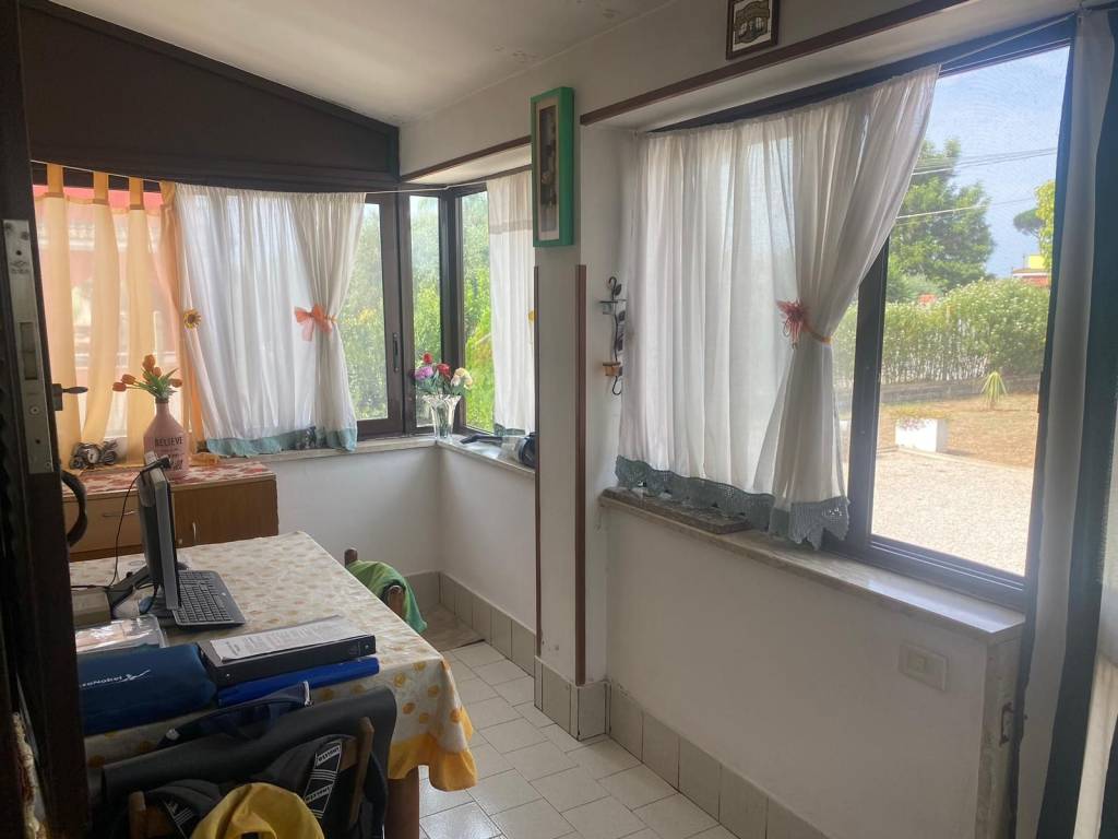 Villa a Aprilia in Via Ufente - Foto 4