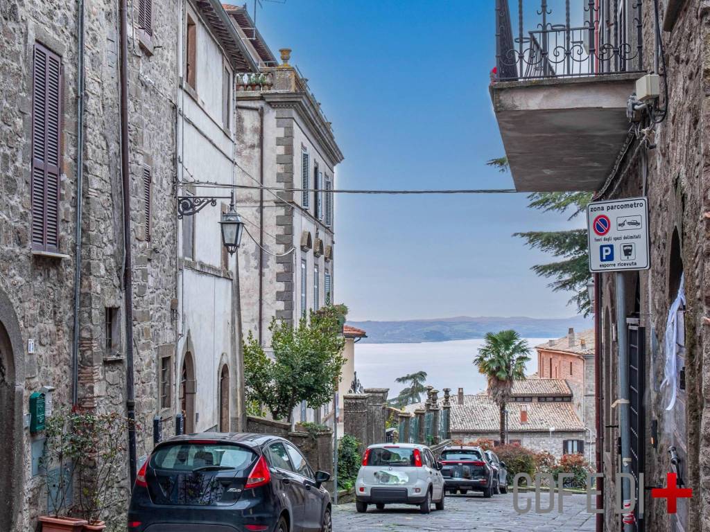 Casa indipendente a Montefiascone in Via Nazionale - Foto 2
