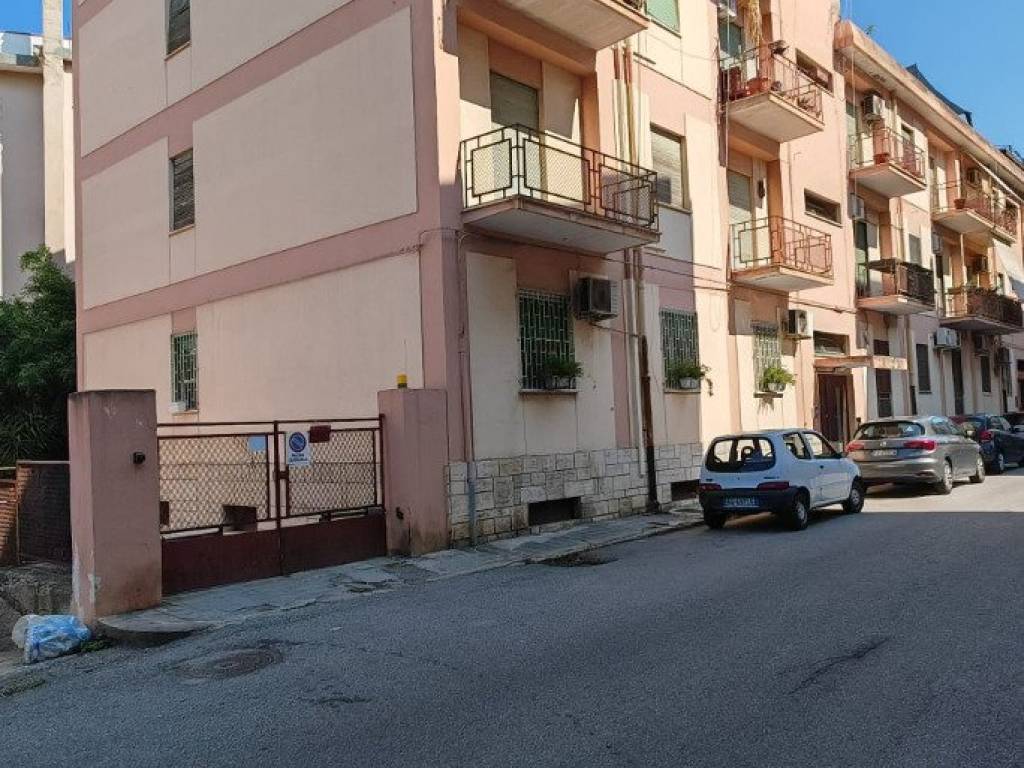 Appartamento a Reggio calabria in Via Villini Svizzeri - Foto 2
