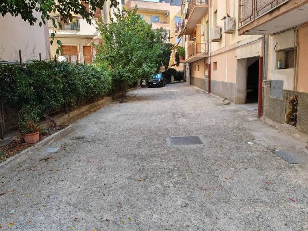 Appartamento a Reggio calabria in Via Villini Svizzeri - Foto 3