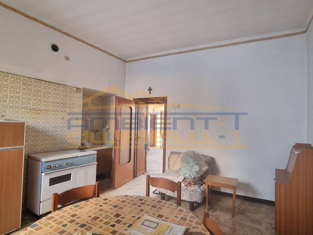 Palazzo / stabile a Airuno in Piazza Alessandro Manzoni, 6 - Foto 2