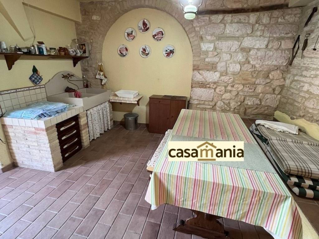 Casa indipendente a Cagli in Località Paravento, 20 - Foto 5
