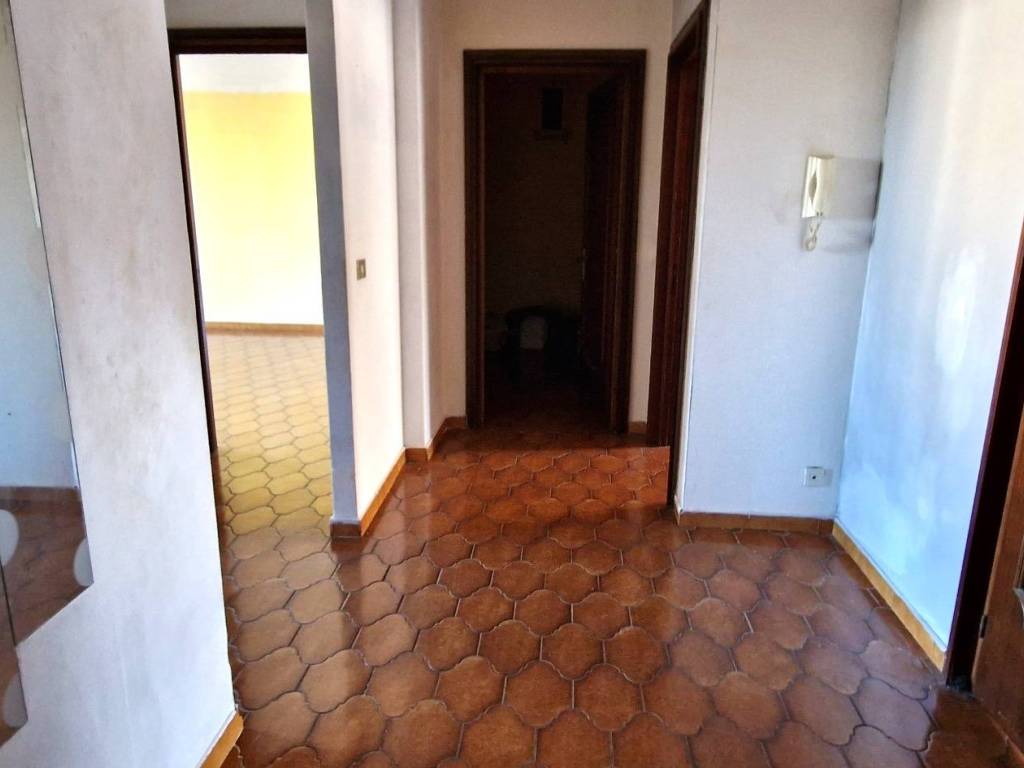 Appartamento a Trani in Via Giovanni Giolitti - Foto 3