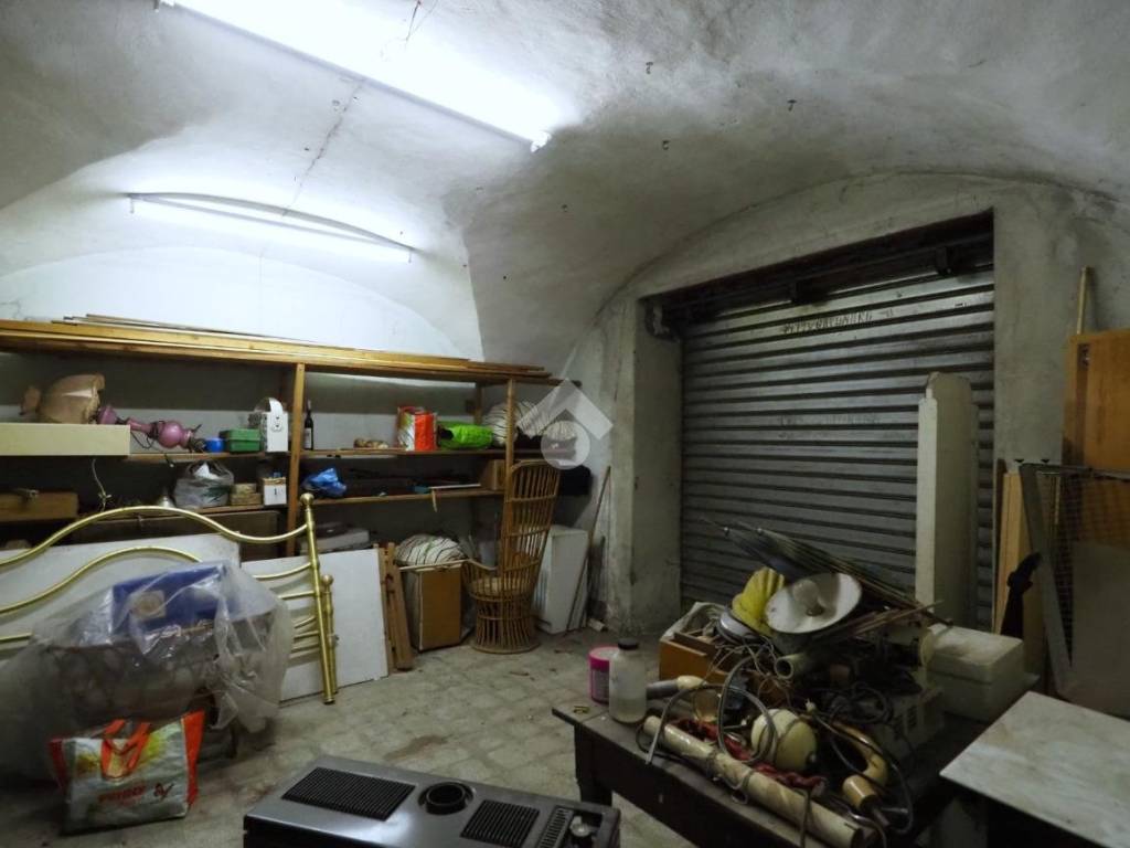 Box / garage a Gattinara in Via Giovanni Calza, 5 - Foto 3