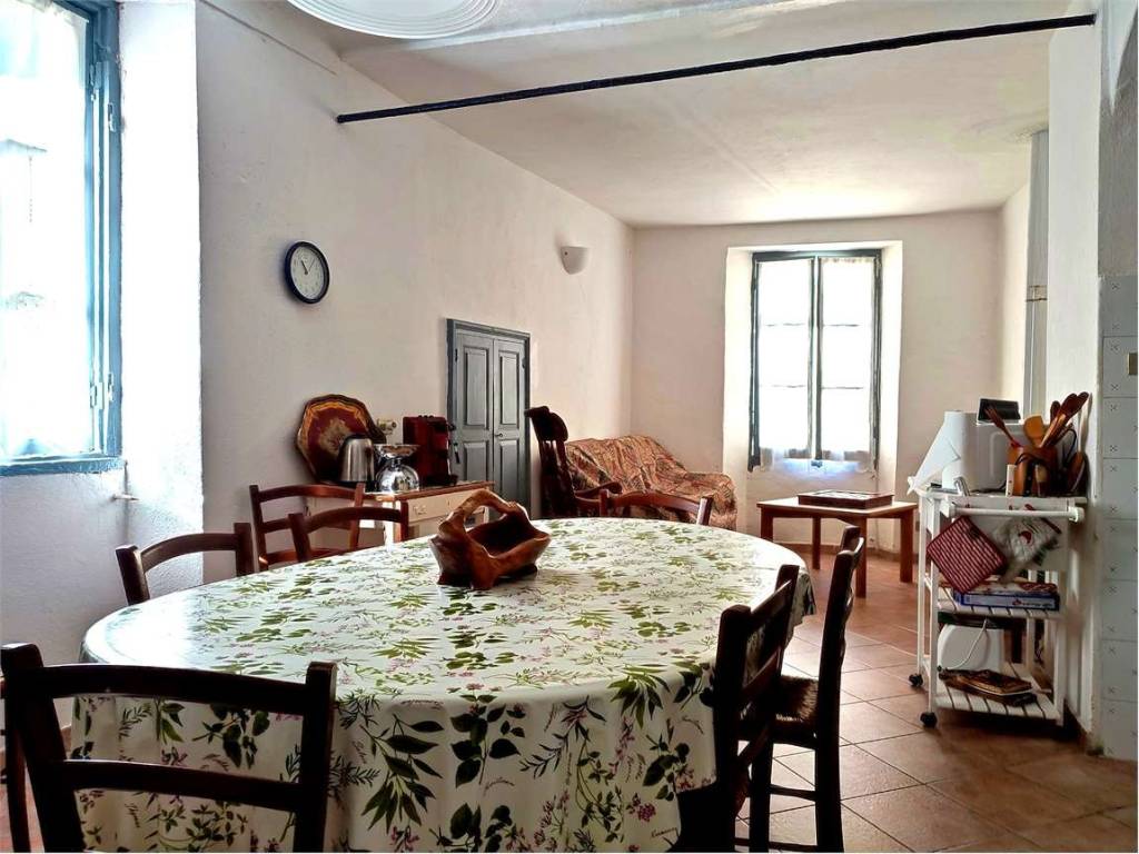 Appartamento a Rezzo in Via mazzini, 1 - Foto 3