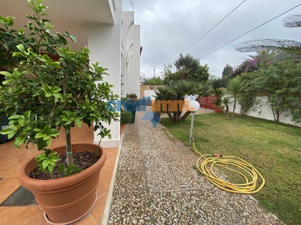 Villa a Bisceglie in Via Luigi di Molfetta - Foto 3
