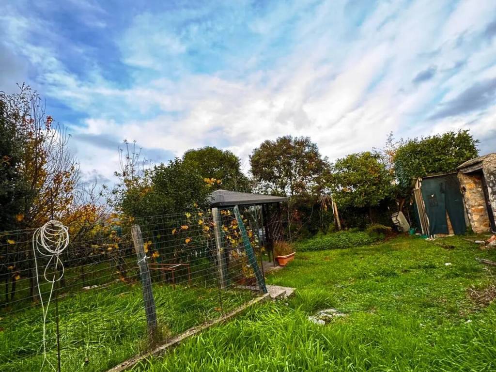 Villa a Amelia in Via Carlo Alberto, 38 - Foto 3