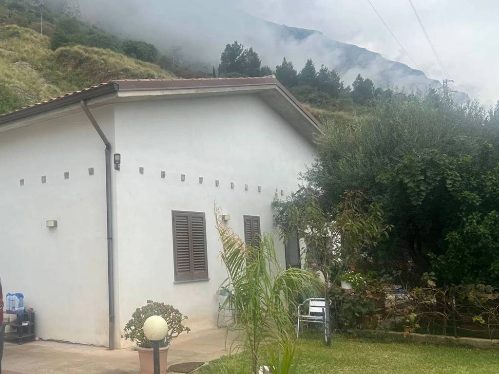 Villa a Cinisi in Via Casimiro Abbate S.N.C. - Foto 2