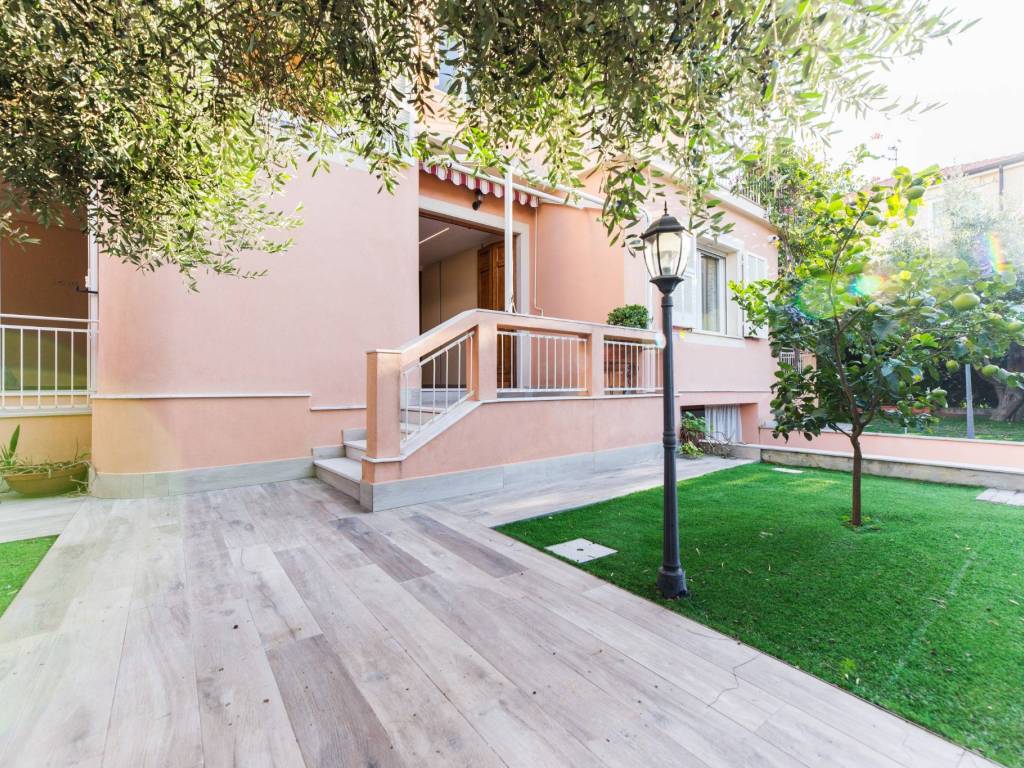Villa a Loano in Via Palestro - Foto 4