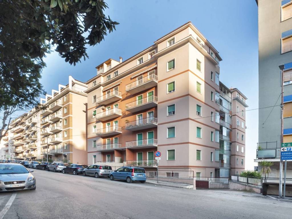 Appartamento a Chieti in Via Papa Giovanni XXIII, 65 - Foto 2