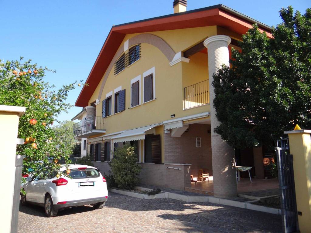 Appartamento a L'aquila in SS17bis, 20 - Foto 2