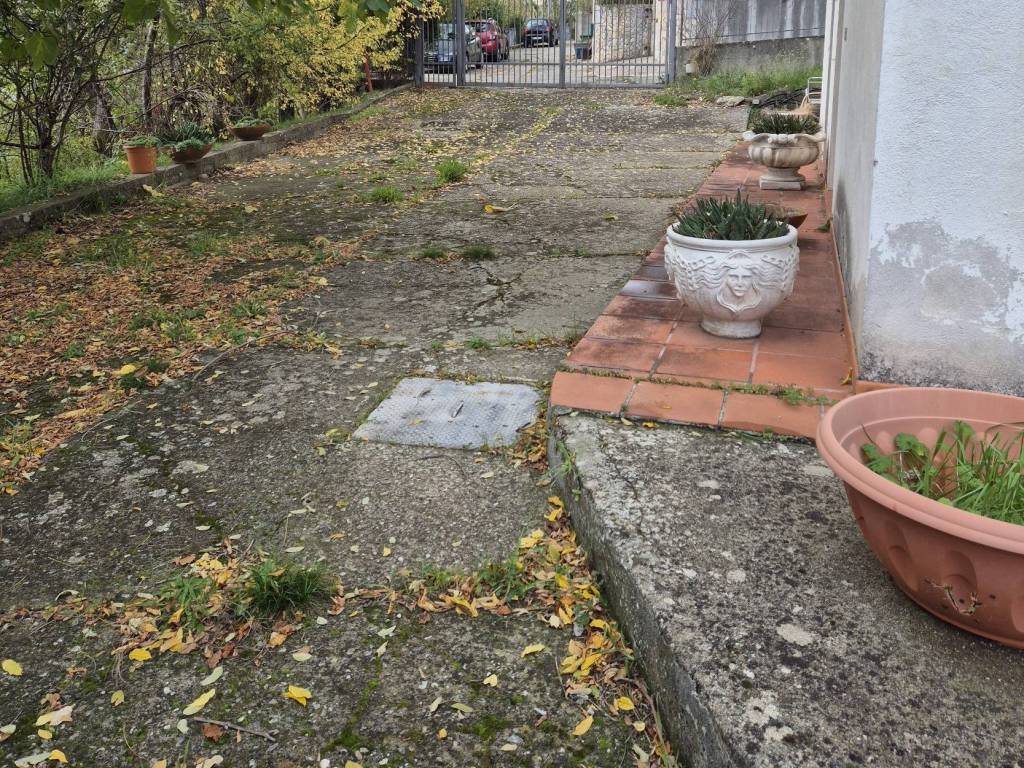 Villa a Montalto uffugo in Piazza Enrico Bianco - Foto 3