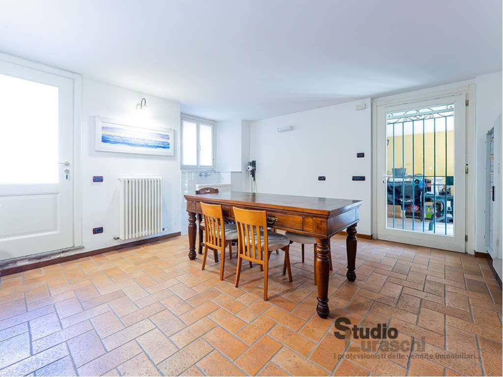 Villa a Oggiono in via I maggio - Foto 4