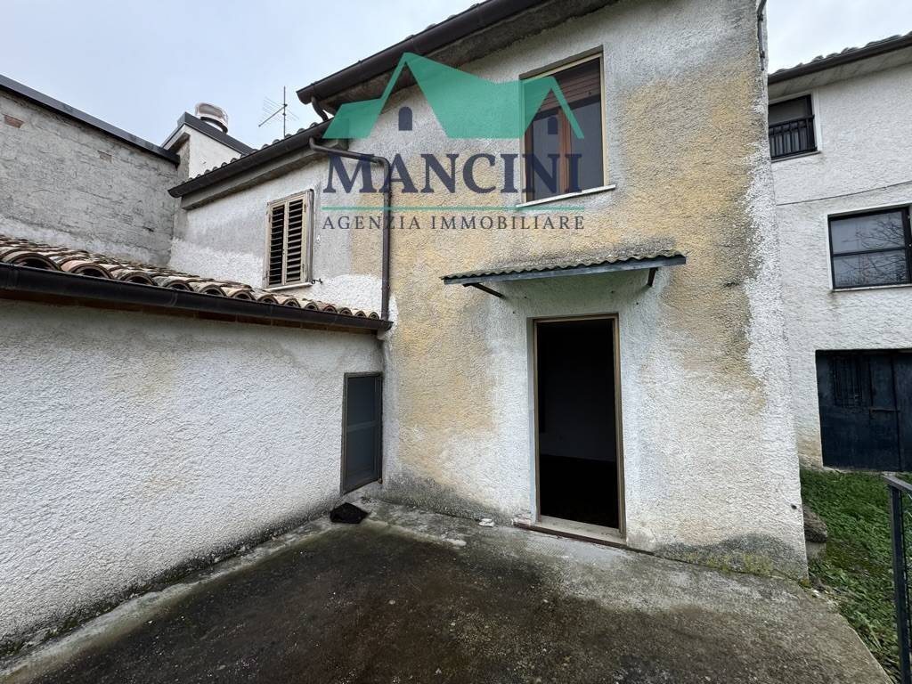 Casa indipendente a Fabriano in FRAZIONE SAN GIOVANNI PRECIECCHIE - Foto 4