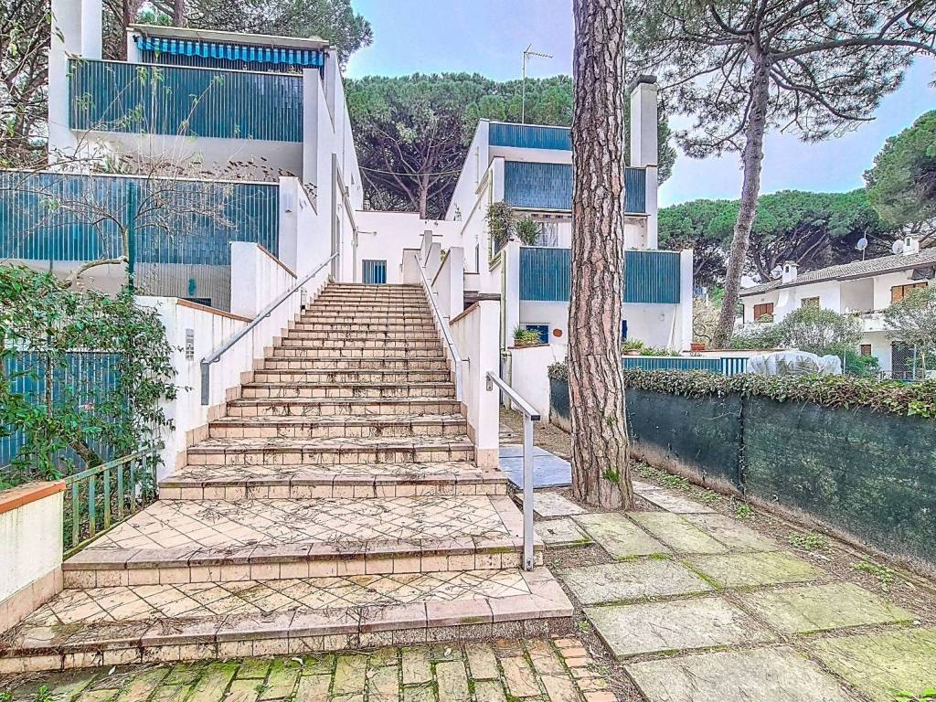 Appartamento a Comacchio in Viale Leonardo da Vinci, 129 - Foto 2