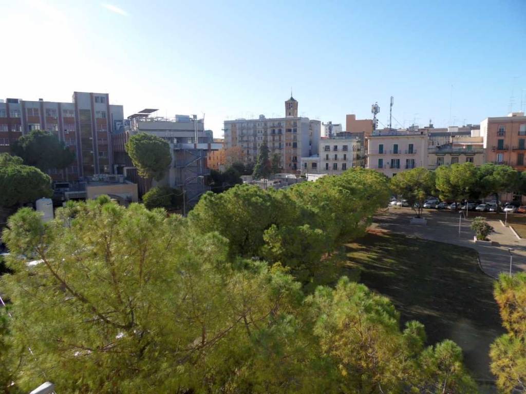 Appartamento a Taranto in Piazza Guglielmo Marconi, 6 - Foto 2