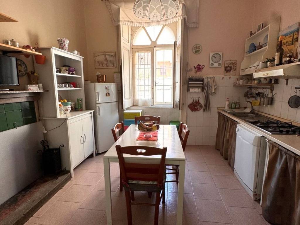 Casa indipendente a Serre in Via Giuseppe Garibaldi - Foto 4