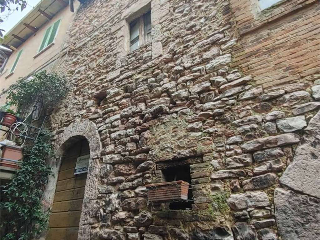 Casa indipendente a Giano dell'umbria - Foto 2