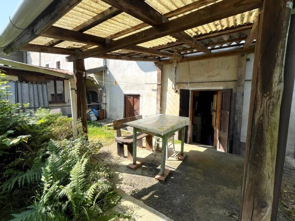 Casa indipendente a Biella in Strada Cantone Berna di Ponente, 10 - Foto 3