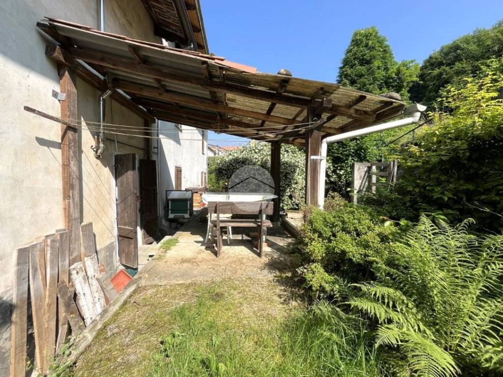 Casa indipendente a Biella in Strada Cantone Berna di Ponente, 10 - Foto 4