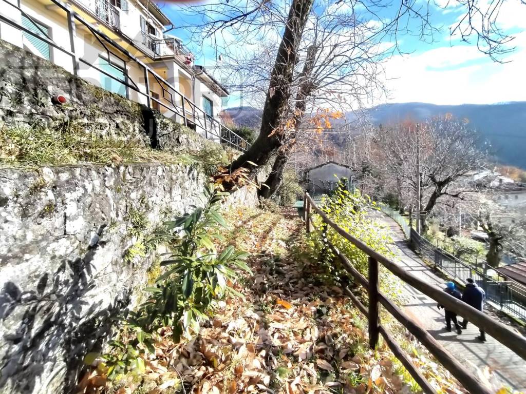 Appartamento a Pistoia in Via di Sammommè alla Collina - Foto 2
