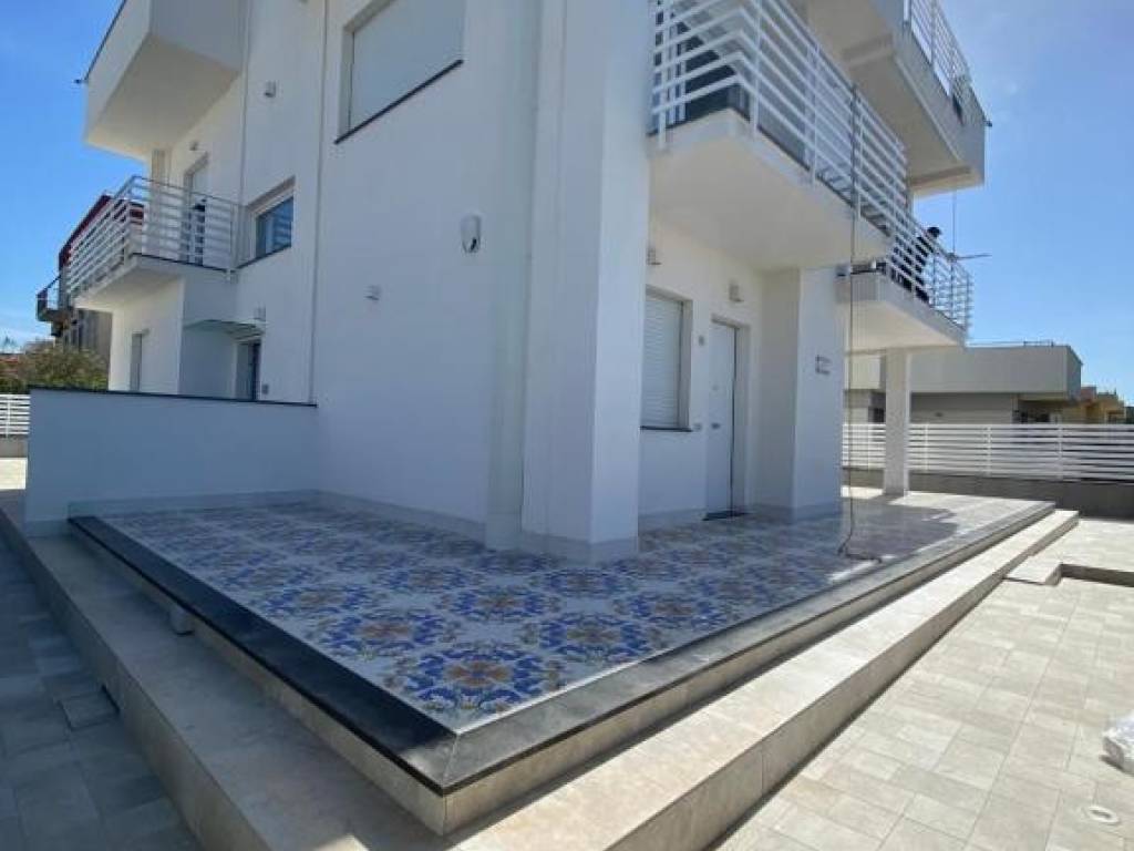 Appartamento a Minturno in Lungomare Nazario Sauro, 32 - Foto 2
