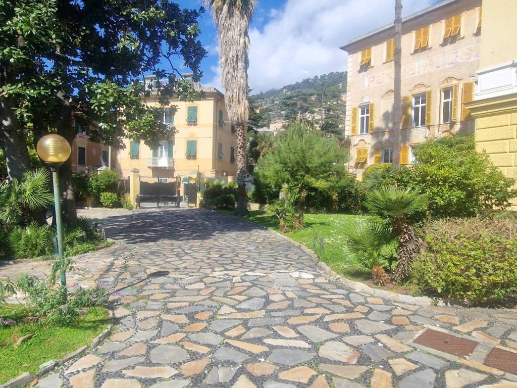 Appartamento a Genova in Via Aurelia, 21 - Foto 2