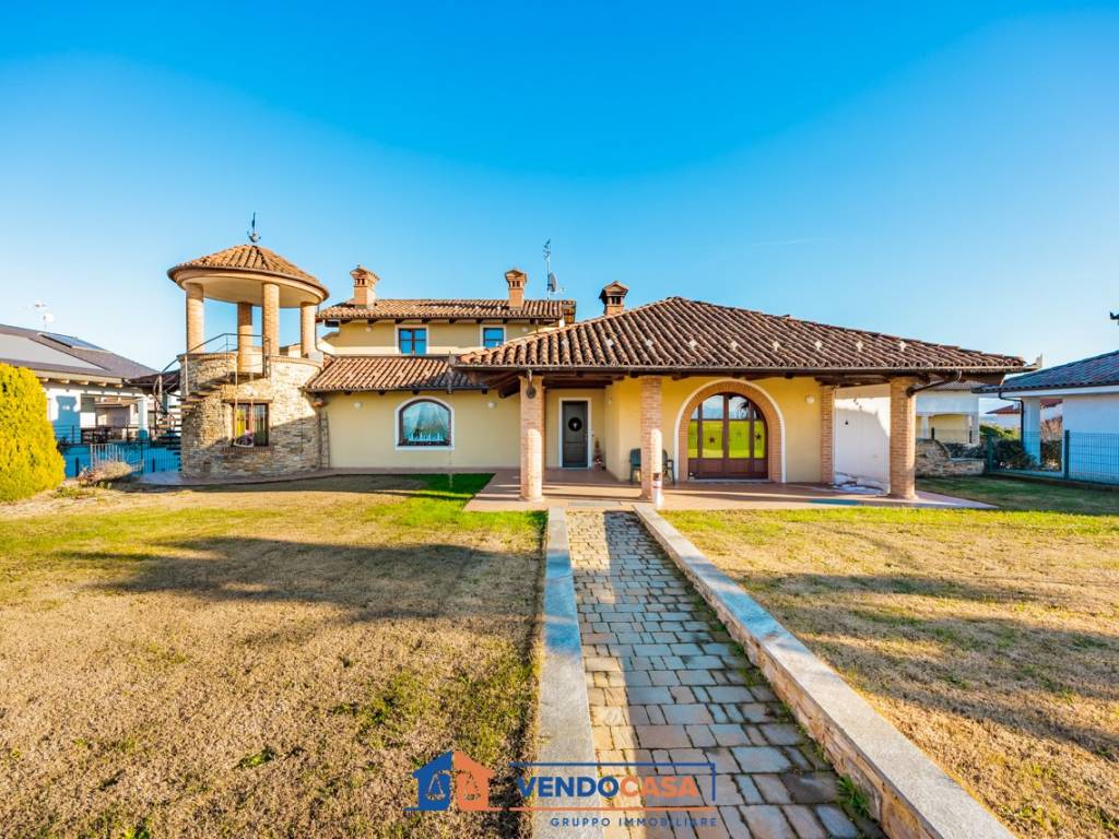 Villa a Trinità in Via Salmour, 68 - Foto 2