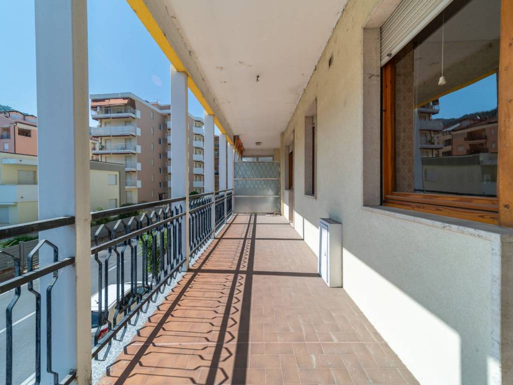 Appartamento a Andora in Via Camillo Benso di Cavour, 58 - Foto 2