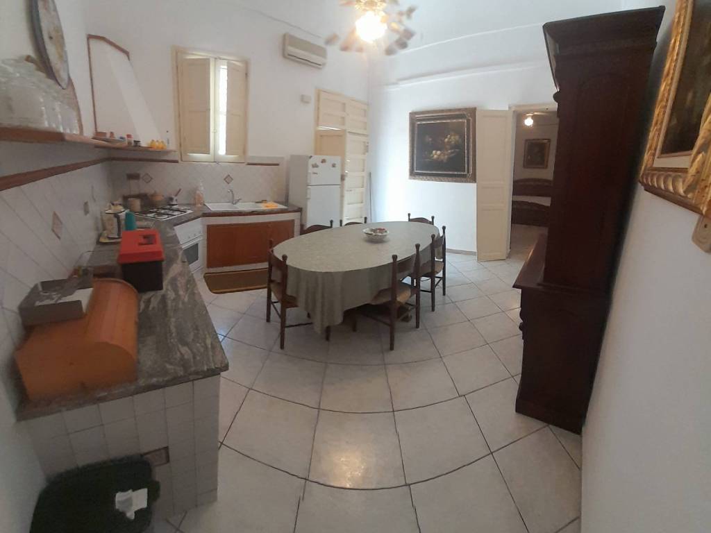 Casa indipendente a Cinisi in Via Venuti - Foto 4