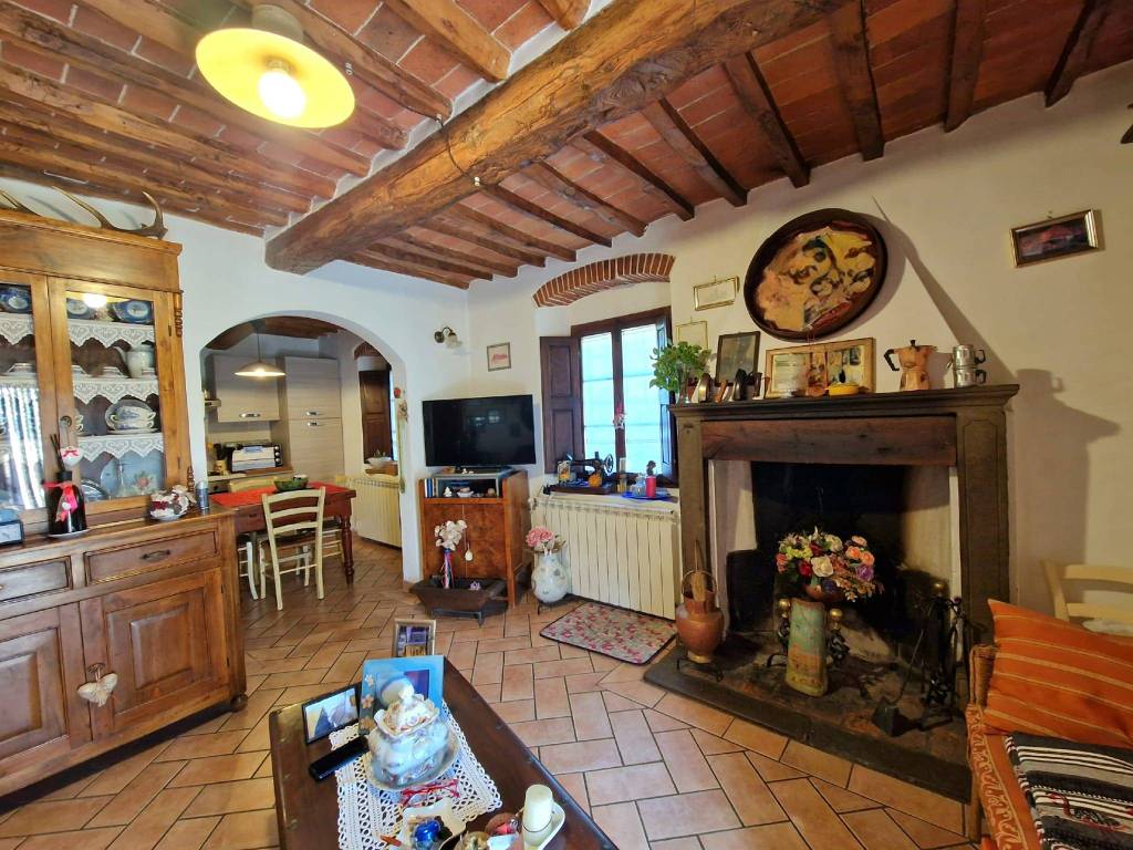 Casa indipendente a Pistoia in Via Crespole e Fabbriche, 65 - Foto 3