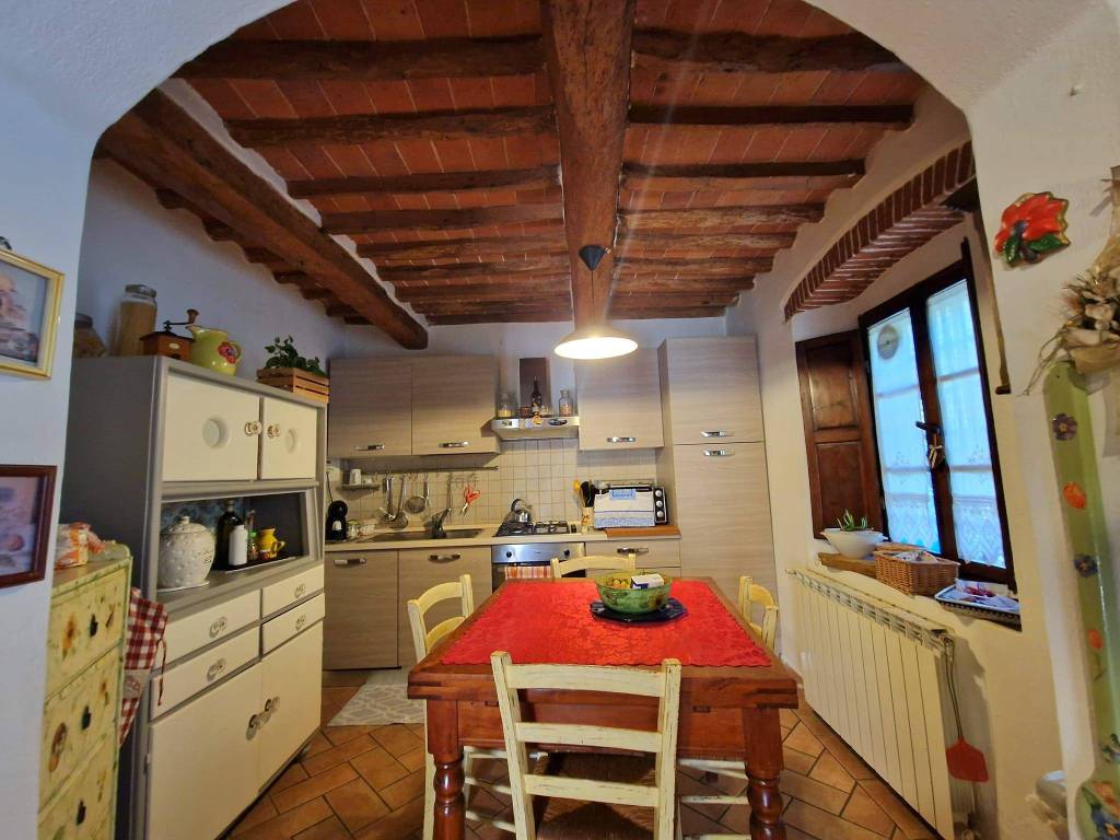 Casa indipendente a Pistoia in Via Crespole e Fabbriche, 65 - Foto 4