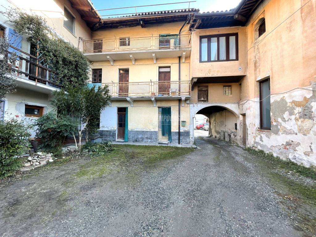 Rustico / casale a Pavone canavese in Via Piazzo - Foto 1