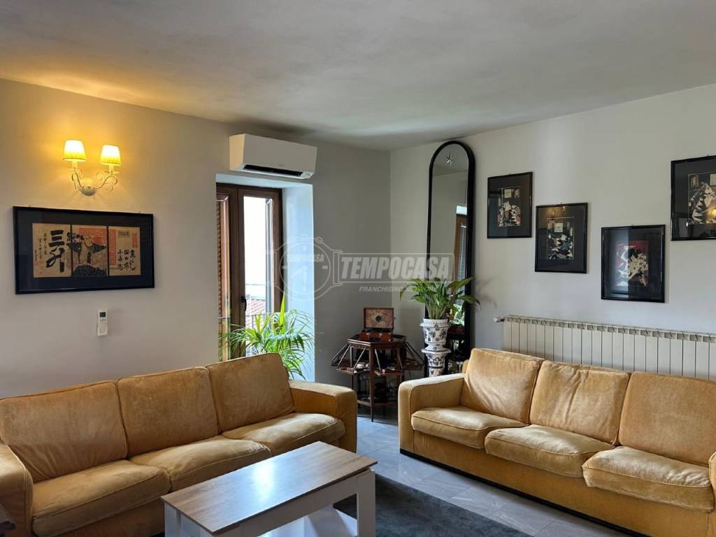 Casa indipendente a Verbania in Via alla Fontana 8 - Foto 2