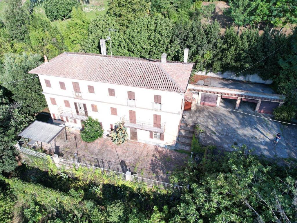 Rustico / casale a Canelli in Regione Castellazzi - Foto 2